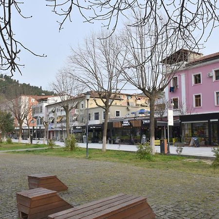 Apartamento Woodland Berat Exterior foto