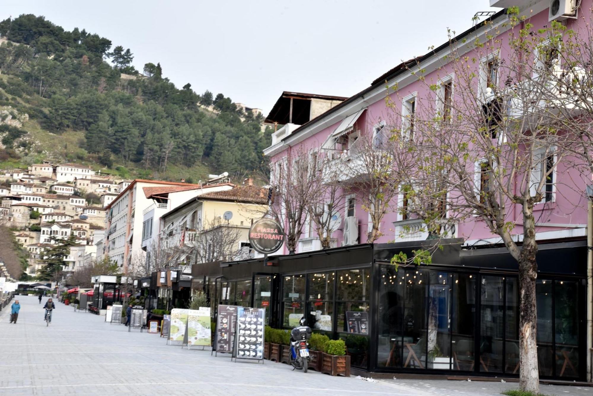 Apartamento Woodland Berat Exterior foto